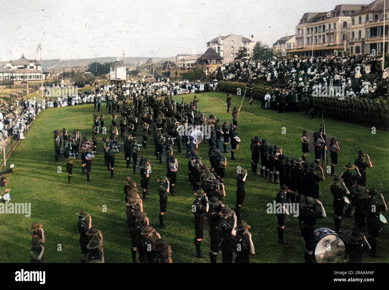 Scout che prendono parte a una manifestazione a Natal, in Sudafrica -- visione generale con truppe imperiali al fronte. Foto Stock