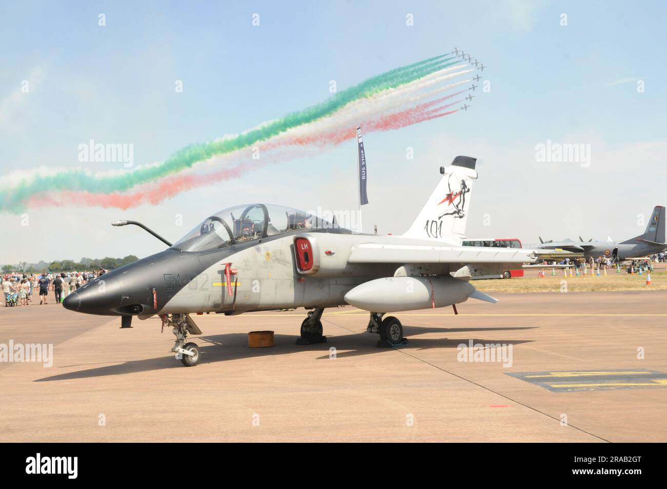 KIT 2 AMMORTIZZATORI COMPLETI DI SUPPORTI ANTERIORI PER CITROEN C3 II