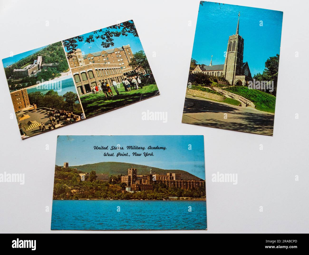 Cartoline d'epoca degli anni '1960 con scene ed edifici della United states Military Academy, West Point, New York, USA Foto Stock