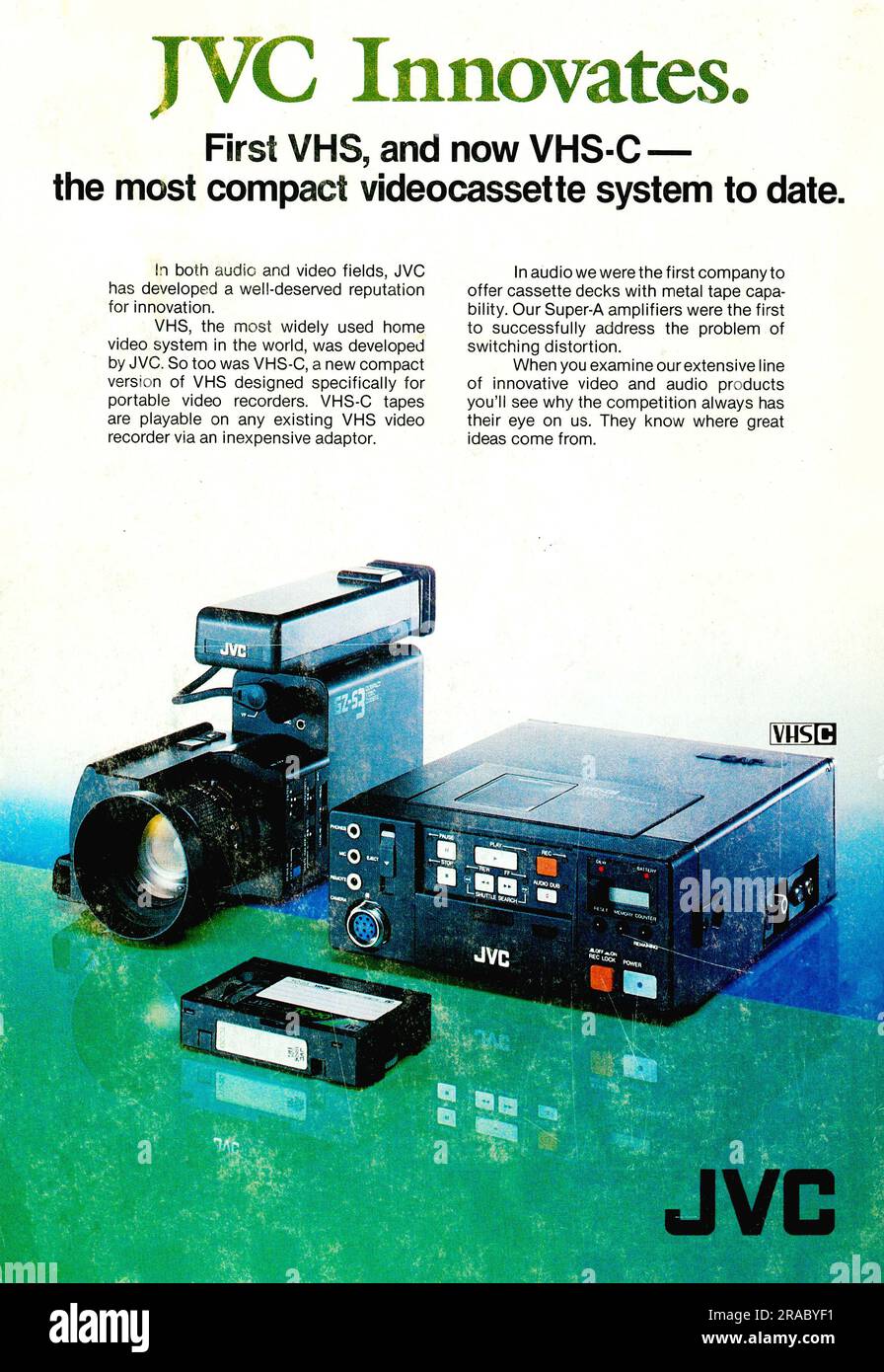 Spot JVC vhs, JVC vhs-c sistema di videocassette compatto su una rivista 1982 Foto Stock