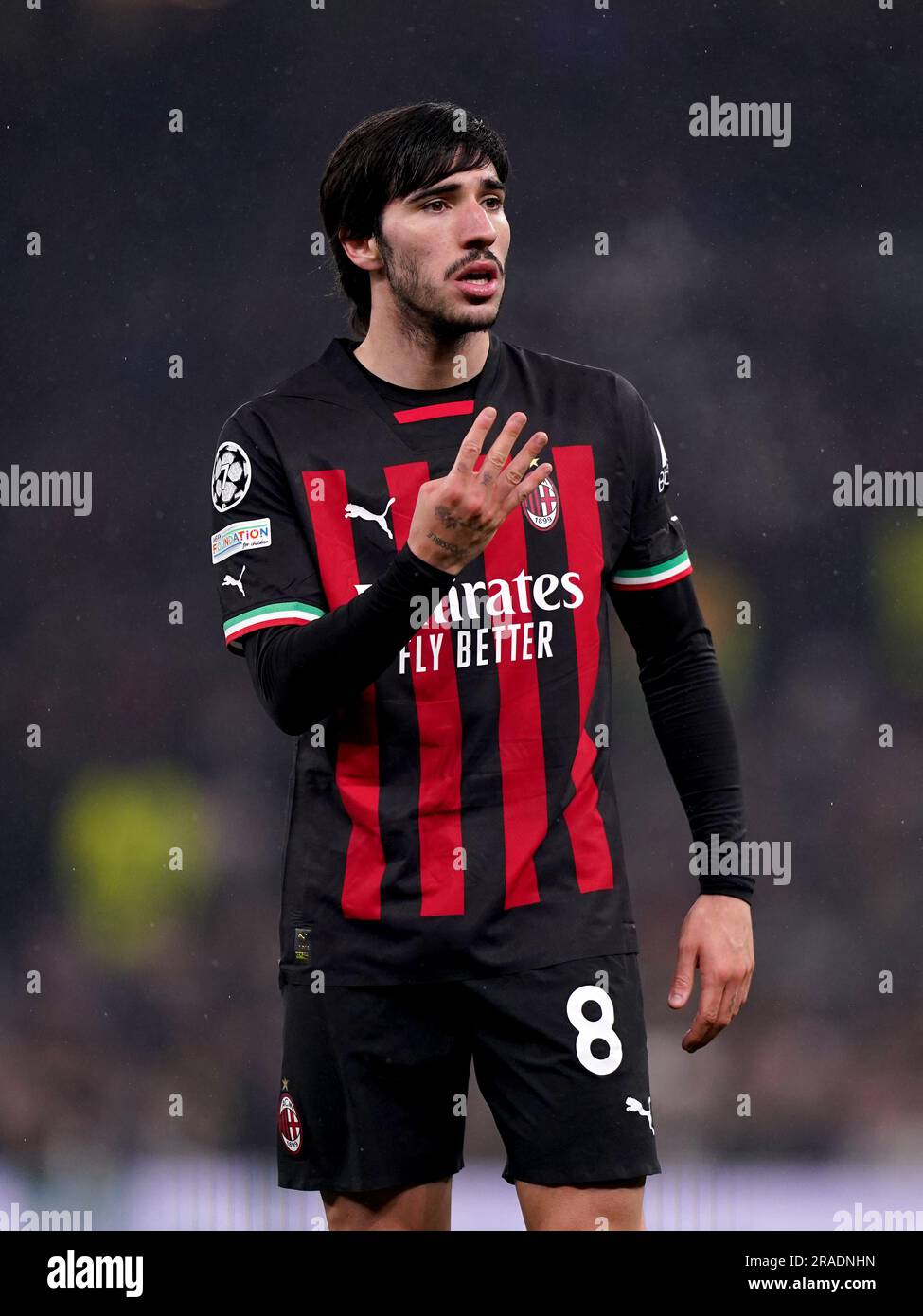 Foto del file datato 08-03-2023 di Sandro tonali dell'AC Milan. Il Newcastle ha firmato il centrocampista italiano Sandro tonali per una cifra non rivelata con un contratto iniziale di cinque anni. Data di emissione: Lunedì 3 luglio 2023. Foto Stock
