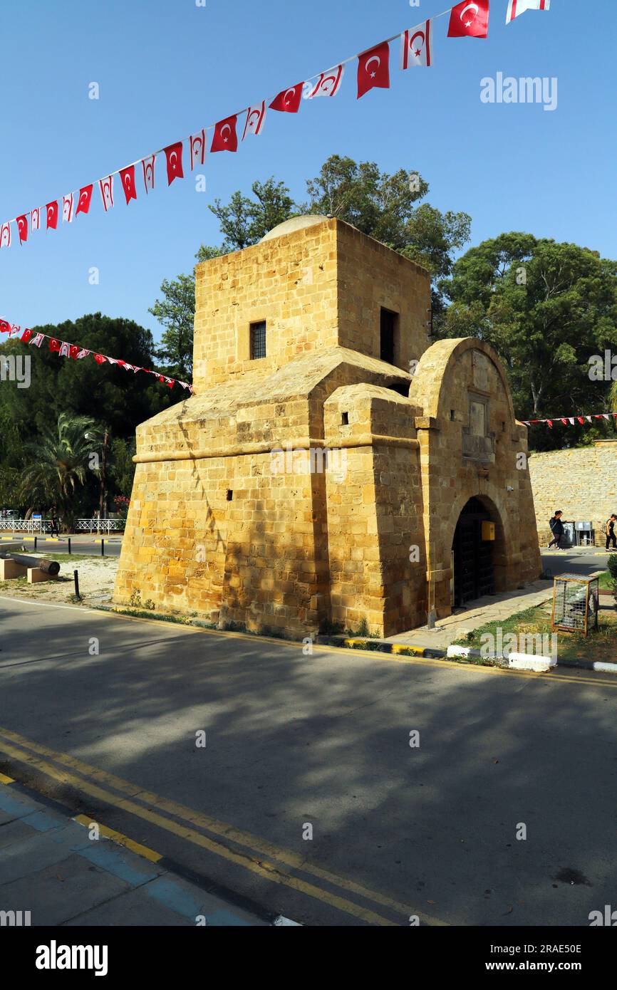 La porta Kyrenia, Nicosia. Repubblica turca di Cipro del Nord. Costruito dai veneziani nel 1567 come parte delle mura della città di Nicosia (Lefkosia). Foto Stock