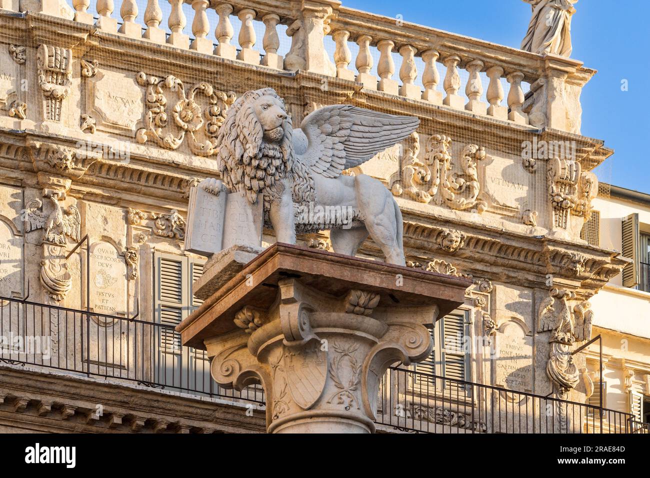 Piazza delle Erbe, Verona, Veneto, Italia Foto Stock