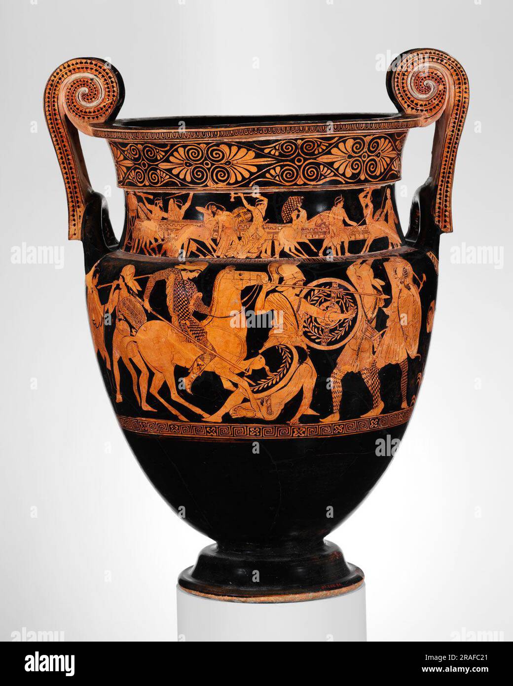 Volute Krater in terracotta (ciotola per mescolare vino e acqua) 450 a.C., opera della ceramica greca antica Foto Stock