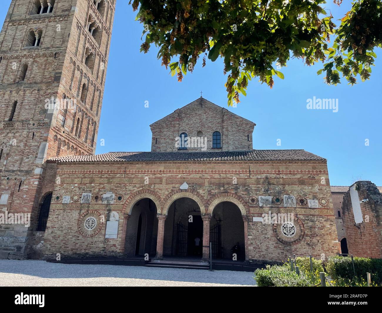 Un capolavoro di arte romanica, l'Abbazia di Pomposa, Italia Ferrara Foto Stock