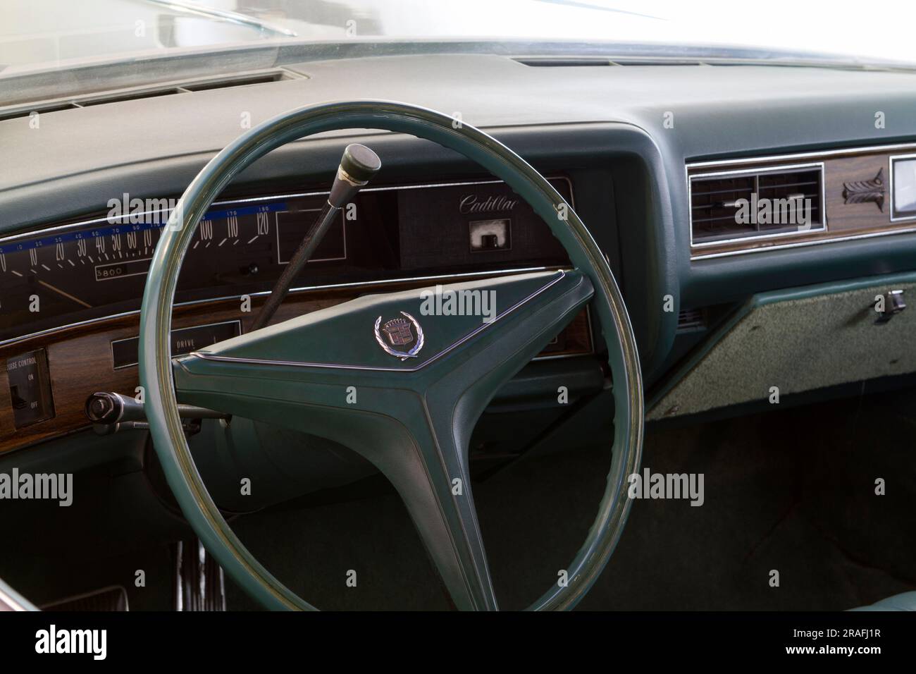 Cruscotto e volante della Cadillac Eldorado 1971 Foto Stock