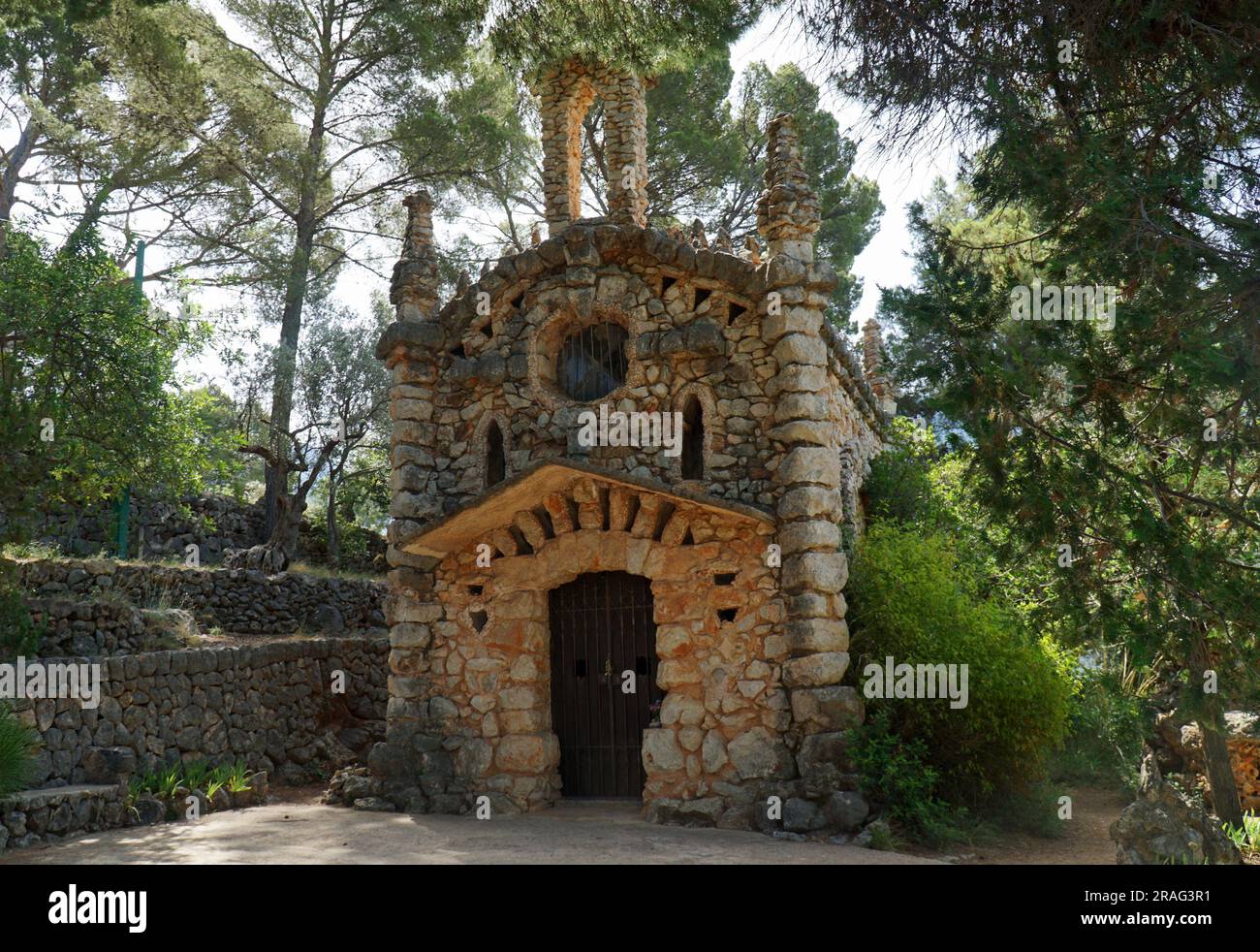 Cappella SA Capelleta nei monti Tramuntana vicino a Soller Mallorca. Foto Stock