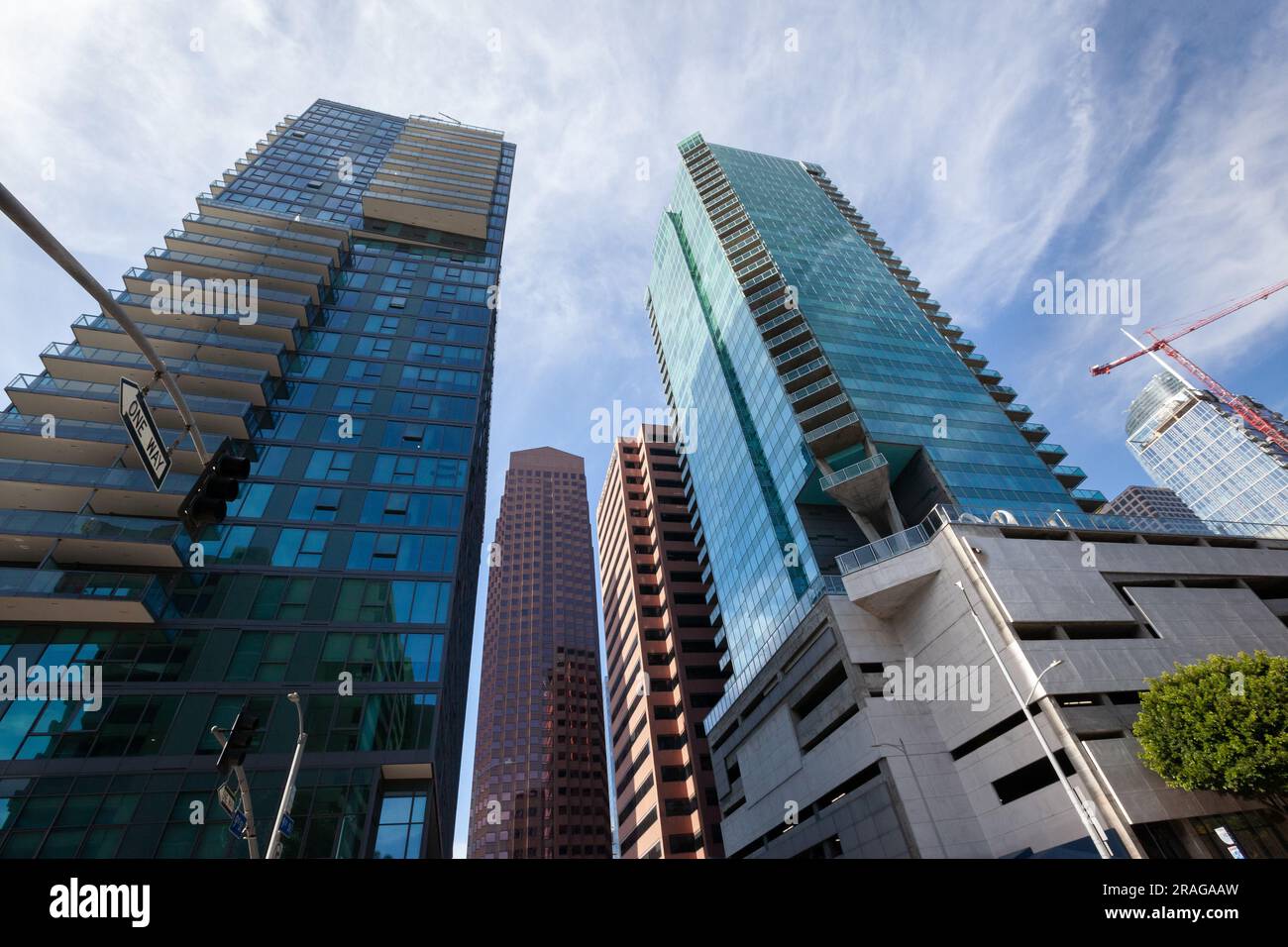 Alina Los Angeles Residences, TCW Tower, Federal Bank Building e Water Tower Building nel centro di Los Angeles, CA, USA Foto Stock
