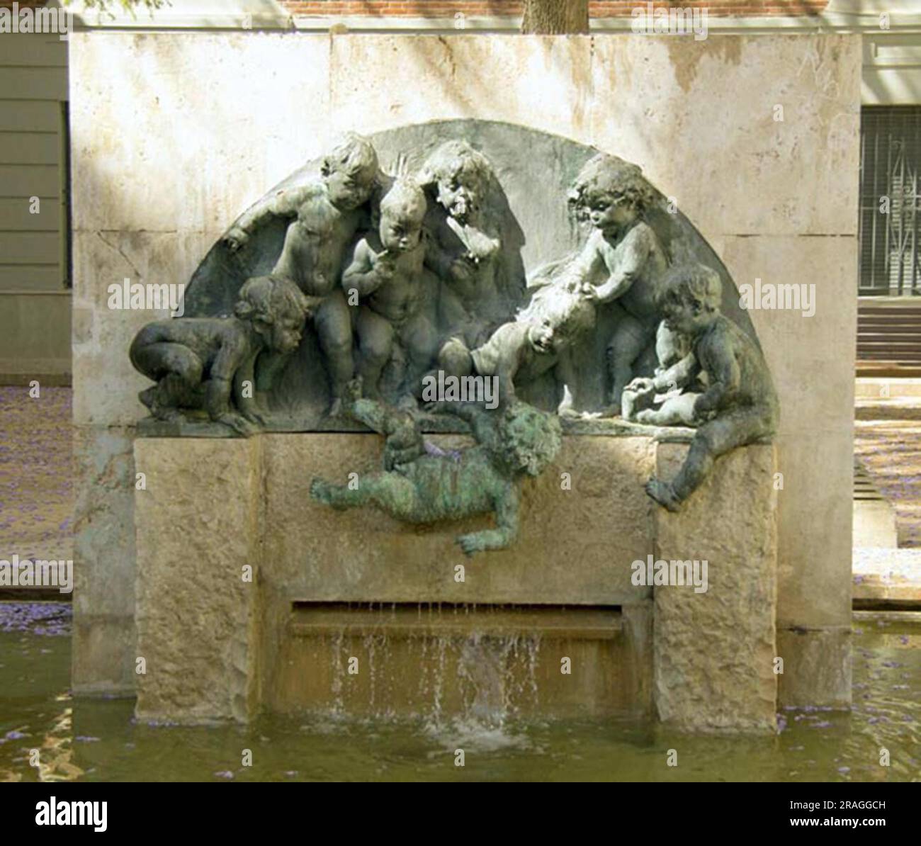 Fuente de los ninos immagini e fotografie stock ad alta risoluzione Alamy
