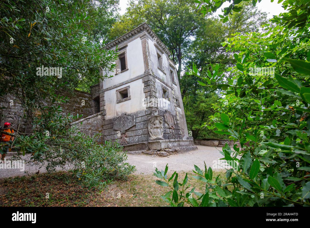 Il Monster Park, detto anche Sacro Bosco o Villa delle meraviglie, Bomarzo, Viterbo, Lazio, Italia Foto Stock