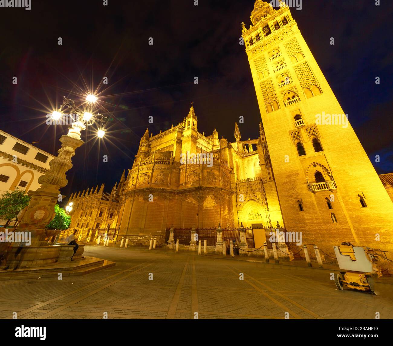 Cattedrale di Siviglia in Spagna, attrazioni turistiche di Siviglia. Cattedrale di Santa Maria del luogo di interesse, cattolica romana e la più grande chiesa gotica dell'UNESCO Foto Stock