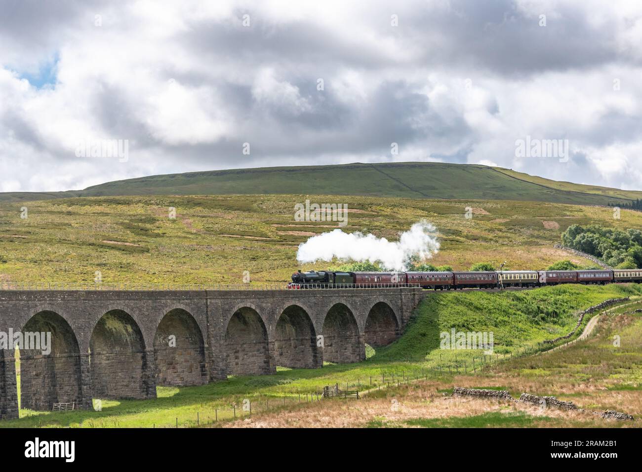 "British India Line" sul viadotto Dandry Mire Foto Stock