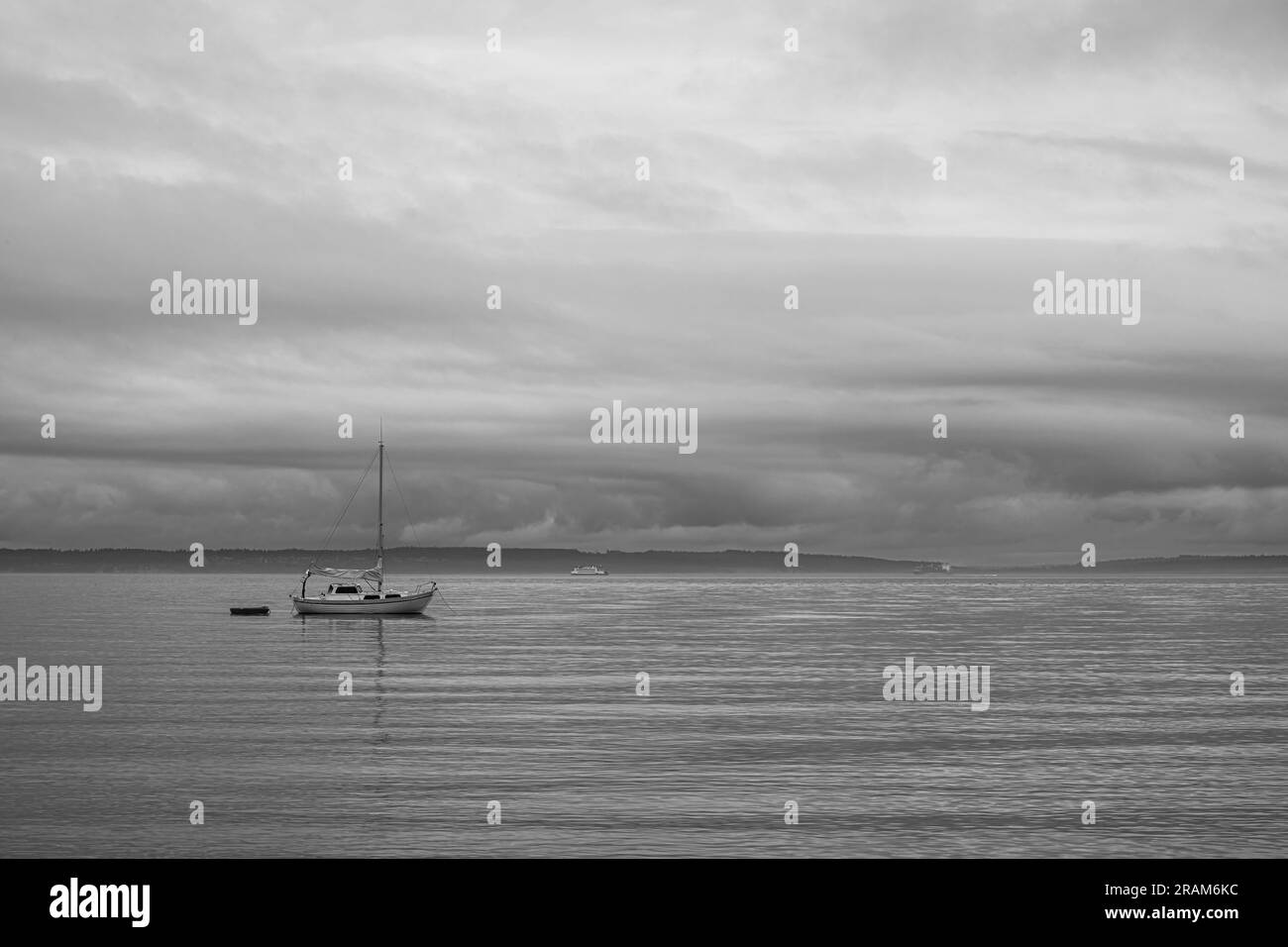 Barca a vela all'Admiralty Inlet nello stato di Washington Foto Stock