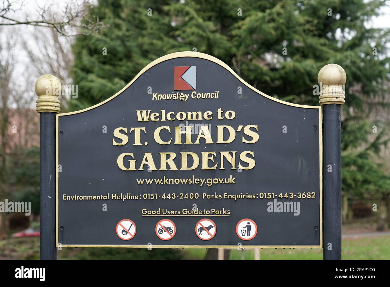 7,3.22. St Chads Gardens. Kirkby Foto Stock