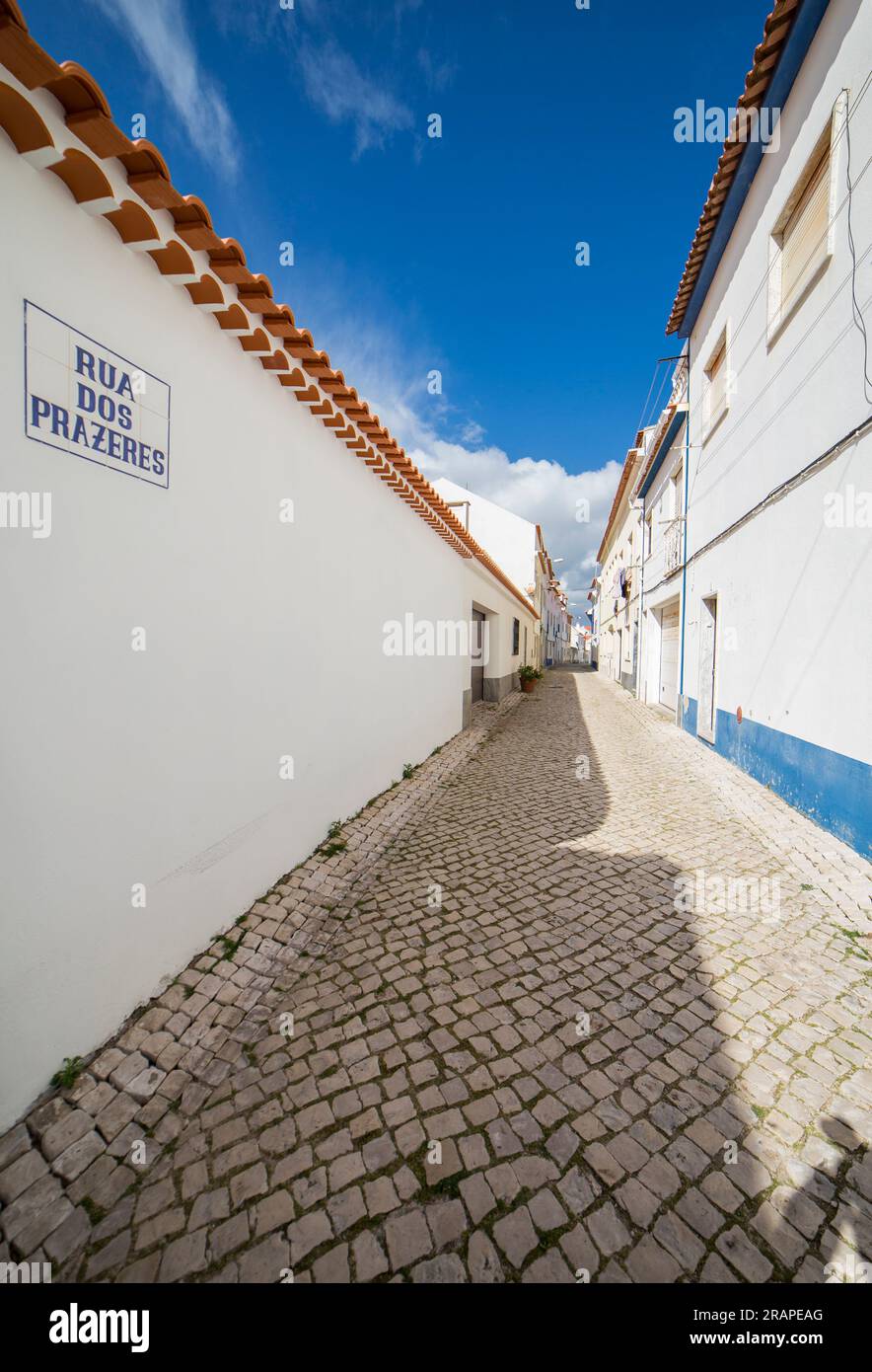 strada nel centro del villaggio di Ericeira Mafra Portogallo Foto Stock