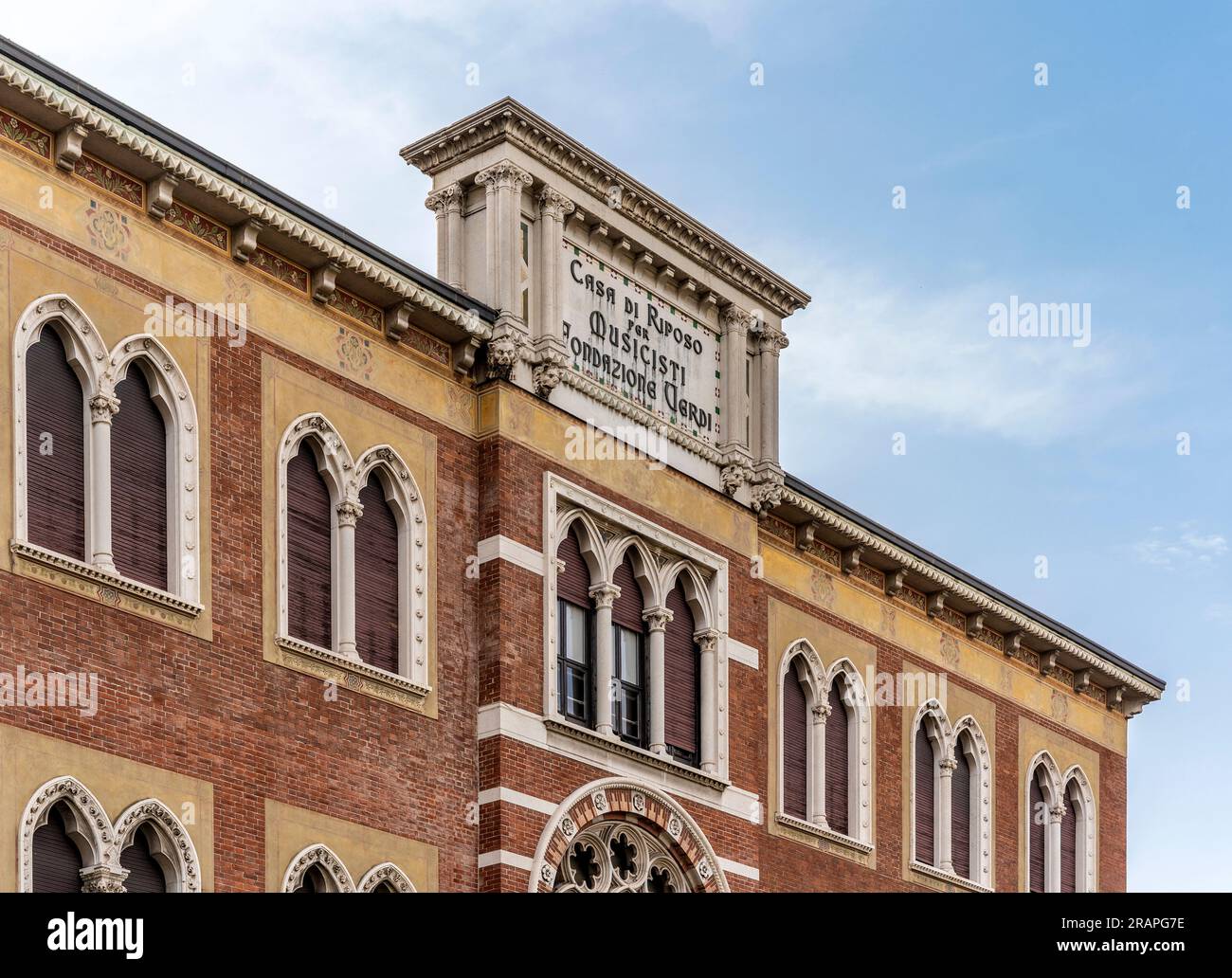 Casa Verdi, casa di riposo per musicisti, casa di cura per cantanti lirici in pensione e musicisti fondata dal compositore italiano Giuseppe Verdi, a Milano, Italia Foto Stock