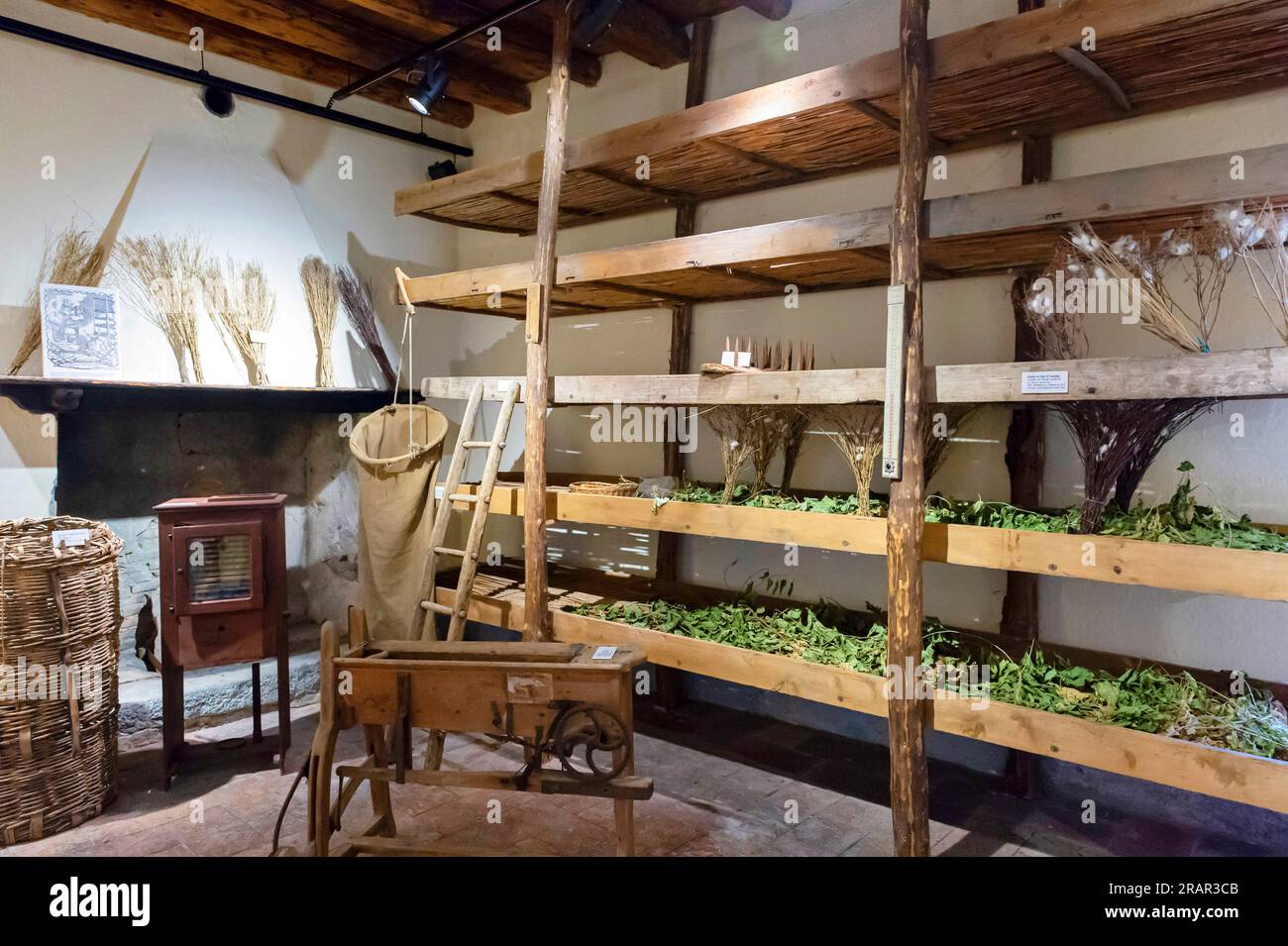 villaggio camporeso: museo etnografico dell'alta brianza, parco regionale del monte barro, italia Foto Stock