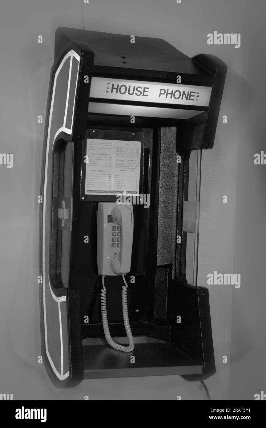 vecchia cabina telefonica, telecomunicazioni Foto Stock