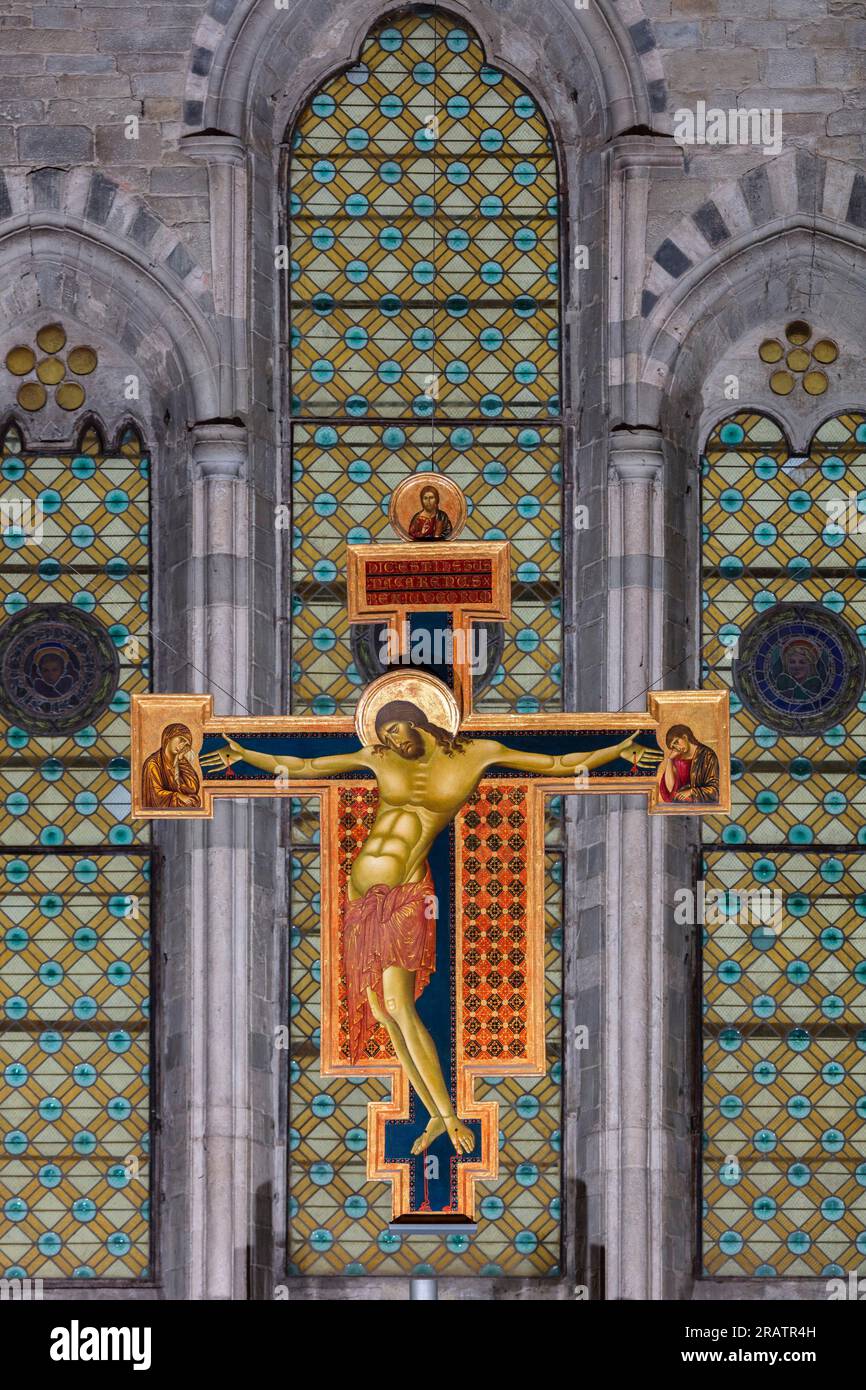 Croce di Cimabue, (Firenze 1240 - Pisa 1302), l'opera può essere datata tra il 1265 e il 1270 Chiesa di San Domenico, Arezzo, Toscana, Italia Foto Stock