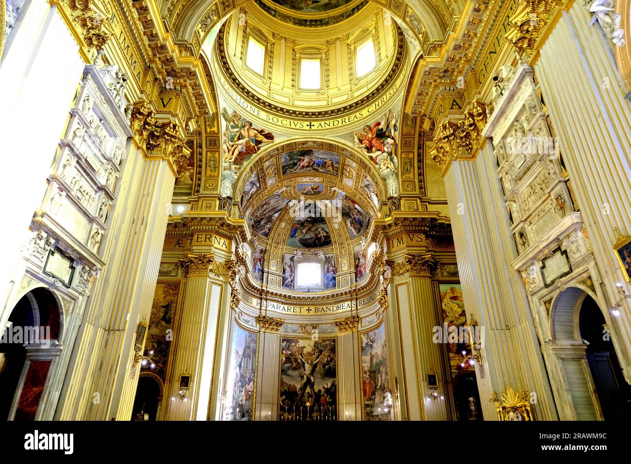 Basilica di Sant Andrea della Valle a Roma Foto Stock
