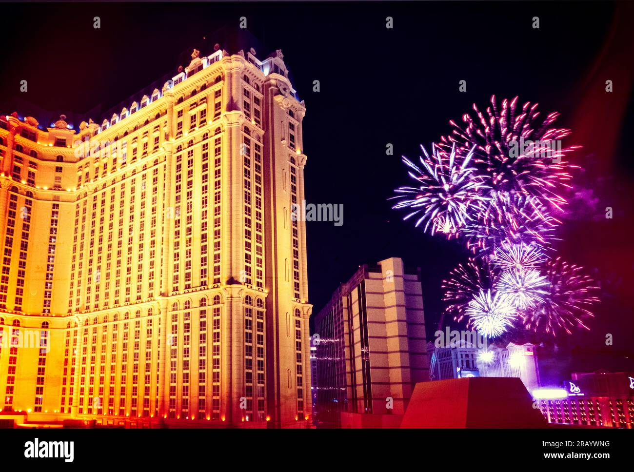 Fuochi d'artificio del 4 luglio al Paris Hotel and Casino Las Vegas Nevada USA Foto Stock