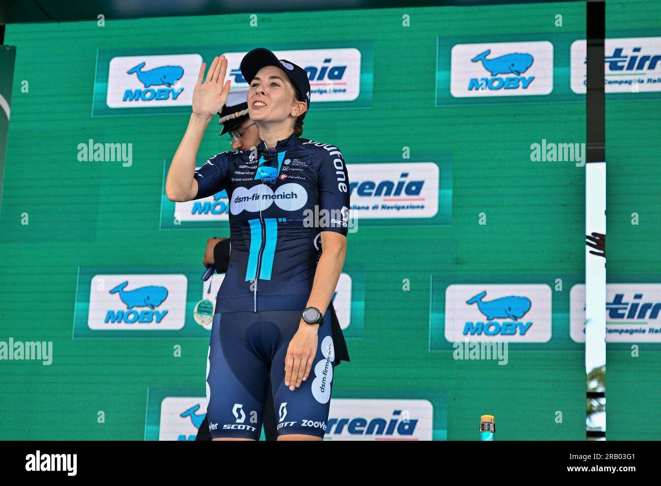 Alassio, Italia. 6 luglio 2023. Juliette Labous - Team DSMâ&#x80;&#x93;Firmenich - 2^ classificata durante il giro d'Italia Women - Stage 7 - Albenga-Alassio, giro d'Italia ad Alassio, Italia, luglio 07 2023 crediti: Independent Photo Agency/Alamy Live News Foto Stock