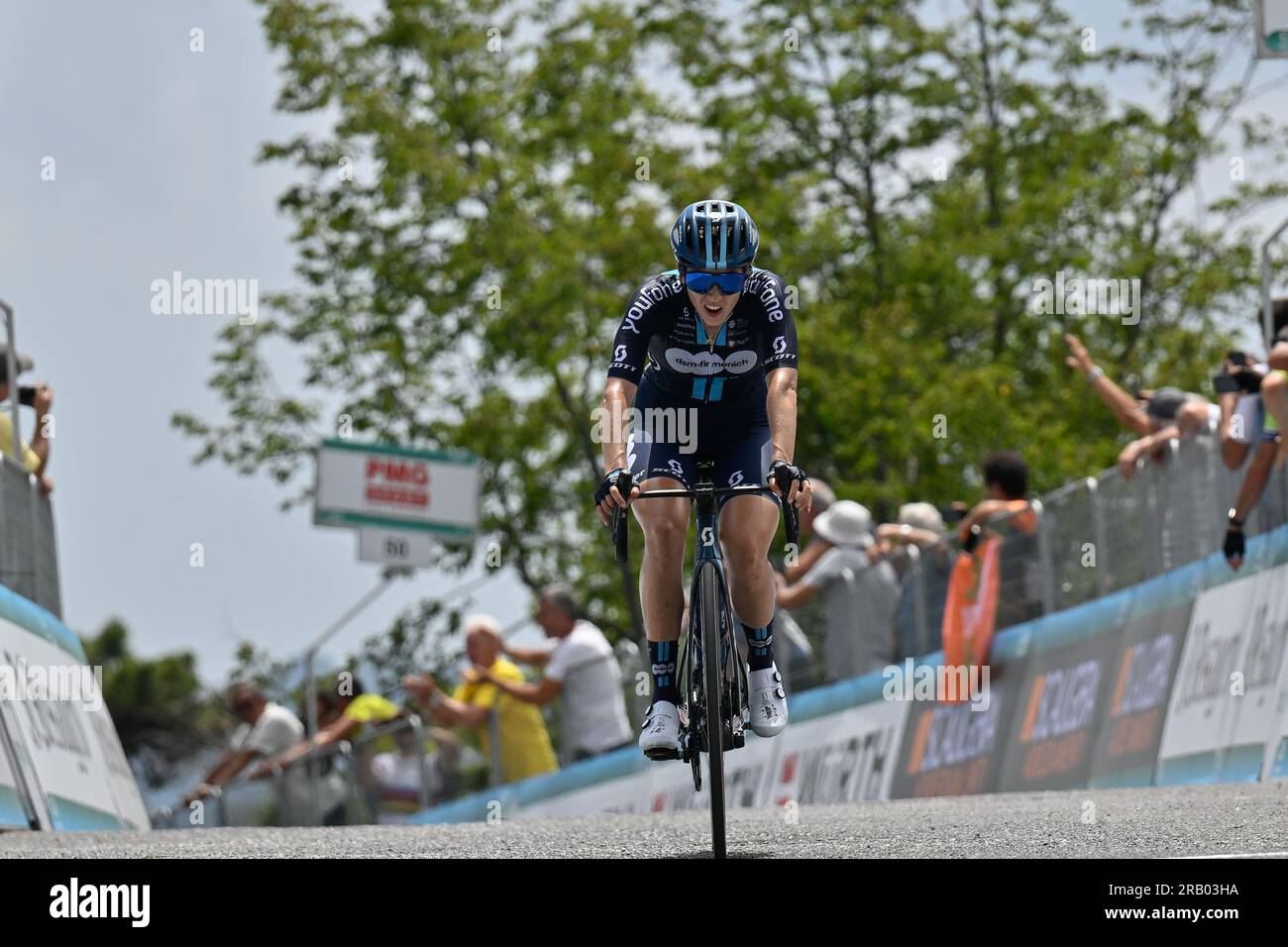 Alassio, Italia. 6 luglio 2023. Juliette Labous - Team DSMâ&#x80;&#x93;Firmenich - 2^ classificata durante il giro d'Italia Women - Stage 7 - Albenga-Alassio, giro d'Italia ad Alassio, Italia, luglio 07 2023 crediti: Independent Photo Agency/Alamy Live News Foto Stock