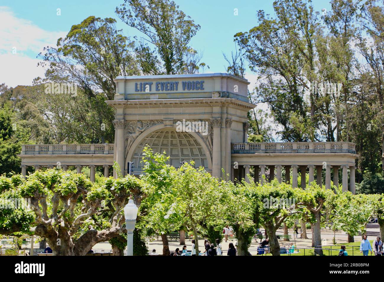 Stand Spreckels Temple of Music con The Message Lift Every Voice Music Concourse Golden Gate Park San Francisco California USA Foto Stock