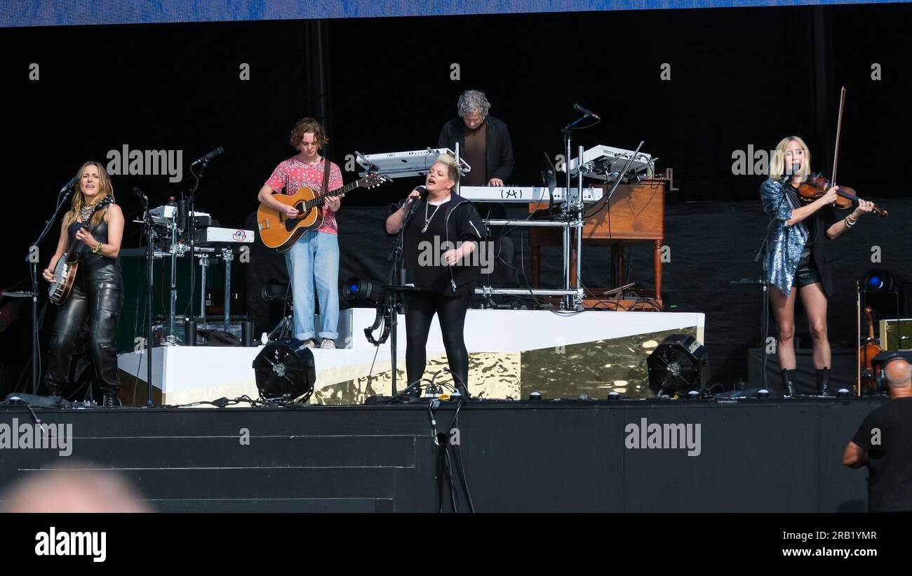 Londra, Regno Unito. 6 luglio 2023. I pulcini hanno fotografato esibirsi durante il BST Hyde Park a Hyde Park. Foto di Julie Edwards Credit: JEP Celebrity Photos/Alamy Live News Foto Stock