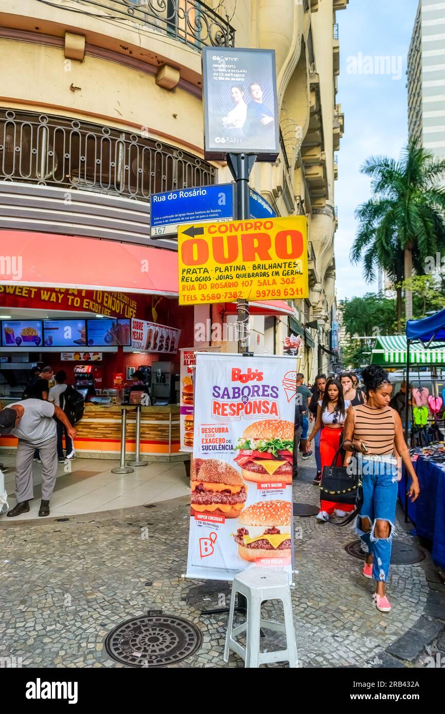 Rio de Janeiro, Brasile - 15 giugno 2023: Attività di vendita al dettaglio in città. Merchandising e stile di vita per piccole e medie imprese. Foto Stock