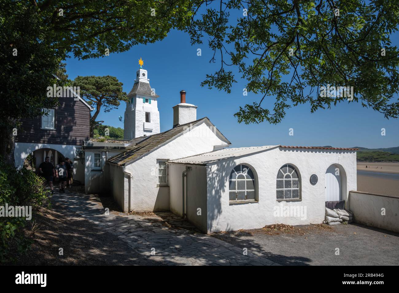 Cavalli bianchi, Portmeirion, Galles del Nord, Regno Unito Foto Stock