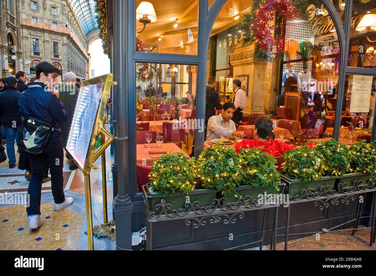 Ristorante in Galleria Vittorio Emanuele. Milano. Italia Foto Stock