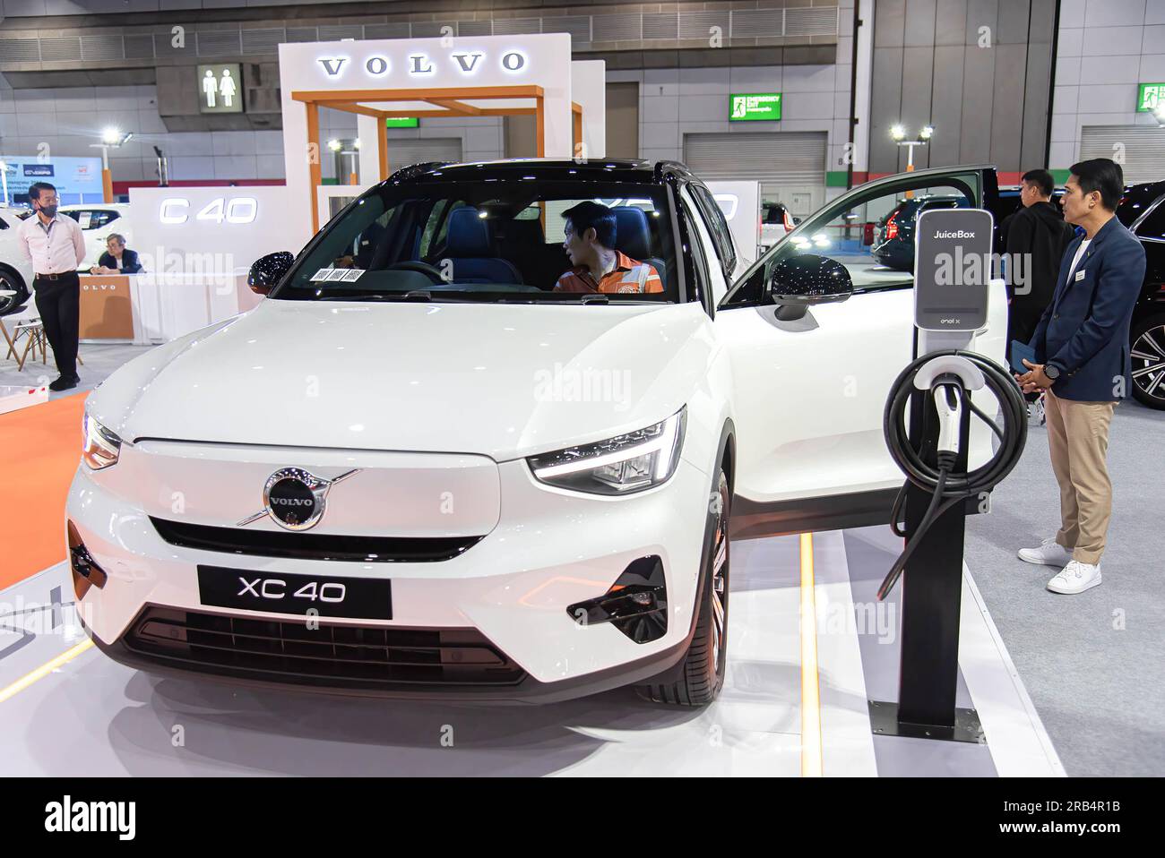 Bangkok, Thailandia. 7 luglio 2023. Una Volvo XC 40 è stata esposta durante il Thailand Fast Auto Show 2023 al Bangkok International Trade and Exhibition Center (BITEC). Credito: SOPA Images Limited/Alamy Live News Foto Stock