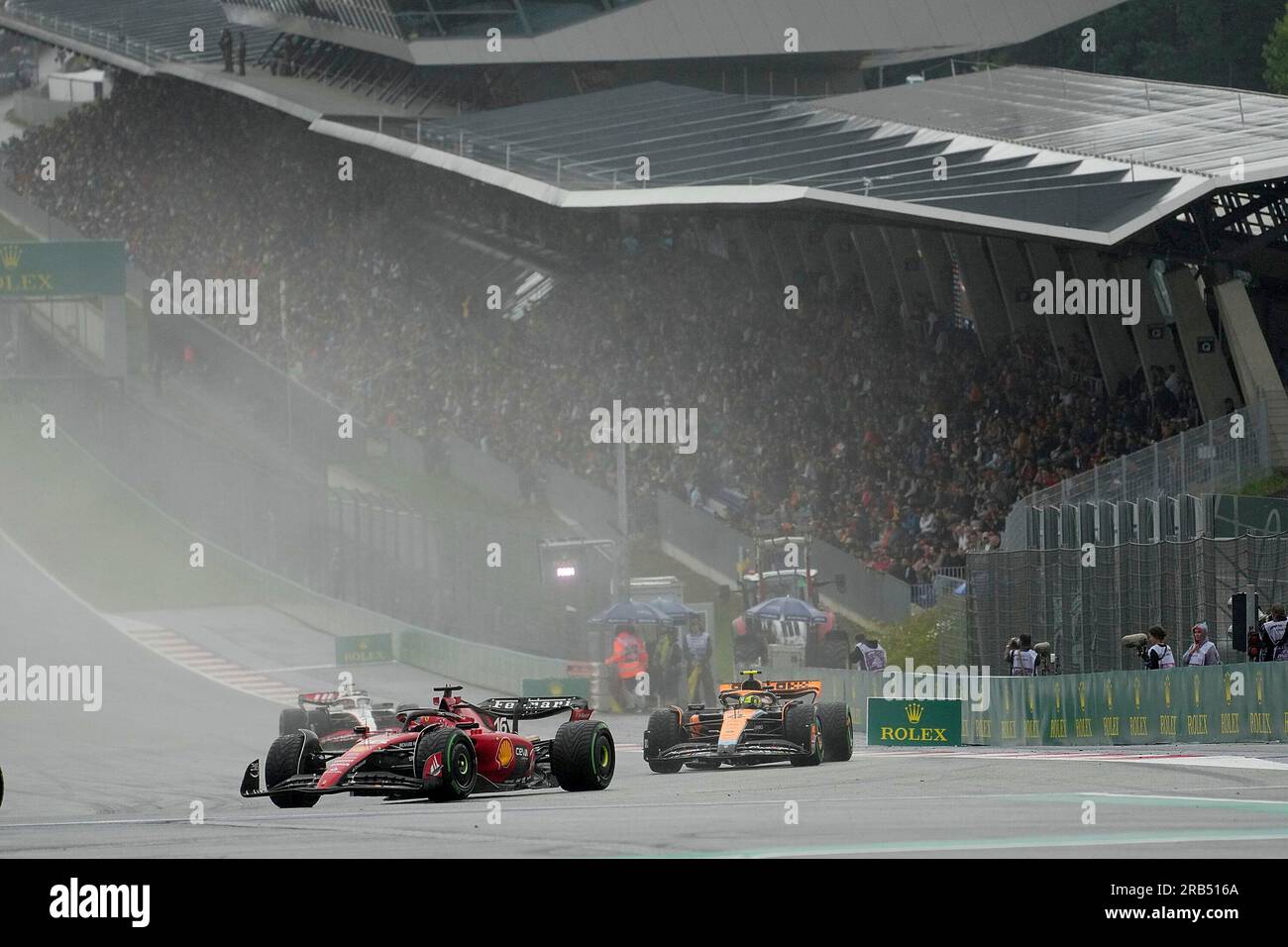 1 luglio 2023, Red Bull Ring, Spielberg, Formula 1 Rolex Gran Premio d'Austria 2023, nella foto Charles Leclerc (MCO), Scuderia Ferrari, Lando Norris (GBR), McLaren F1 Team Foto Stock