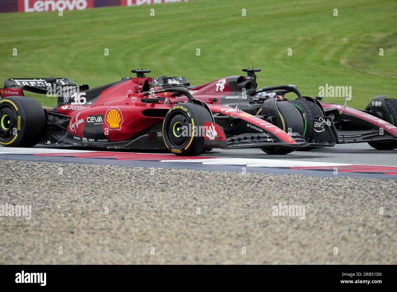 1 luglio 2023, Red Bull Ring, Spielberg, Formula 1 Rolex Gran Premio d'Austria 2023, nella foto Valtteri Bottas (fin), Alfa Romeo F1 Team stake, Charles Leclerc (MCO), Scuderia Ferrari Foto Stock