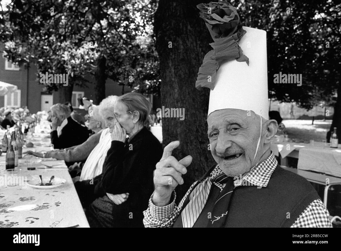 Festa nella casa di riposo Foto Stock