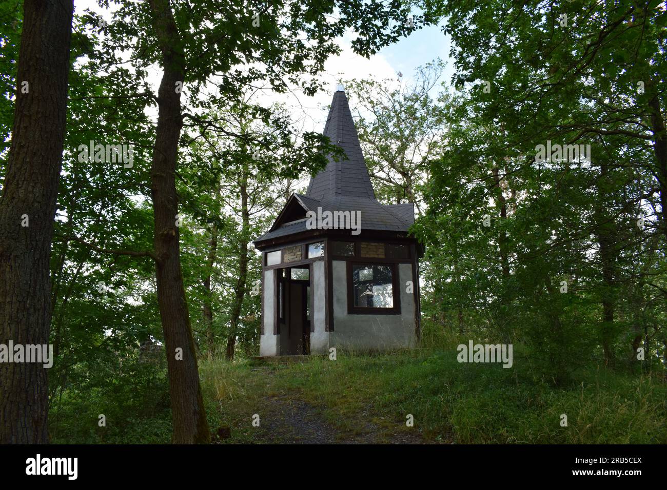 Friedenstempel, una capanna della foresta costruita per sprecare soldi, quindi non e' andata al regime nel 1935 in Germania Foto Stock