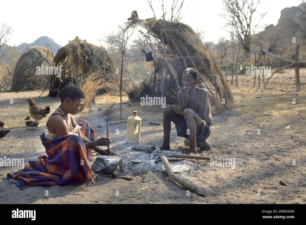 Bushman Village. Botswana. Africa Foto Stock