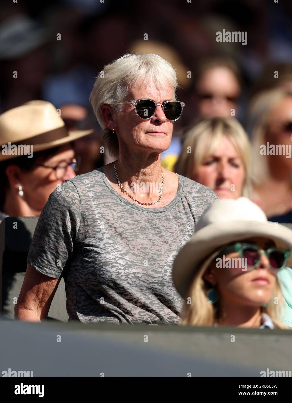 Judy Murray nel quinto giorno dei campionati di Wimbledon 2023 all'All England Lawn Tennis and Croquet Club di Wimbledon. Data immagine: Venerdì 7 luglio 2023. Foto Stock