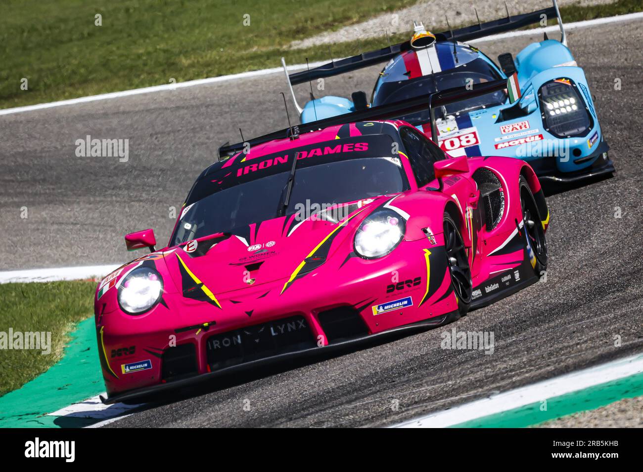 85 BOVY Sarah (bel), GATTING Michelle (dnk), FREY Rahel (swi), Iron Dames, Porsche 911 RSR - 19, azione durante le 6 ore di Monza 2023, 3° round del Campionato Mondiale Endurance FIA 2023, dal 7 al 9 luglio 2023 sull'autodromo Nazionale di Monza, a Monza, Italia crediti: Independent Photo Agency Srl/Alamy Live News Foto Stock