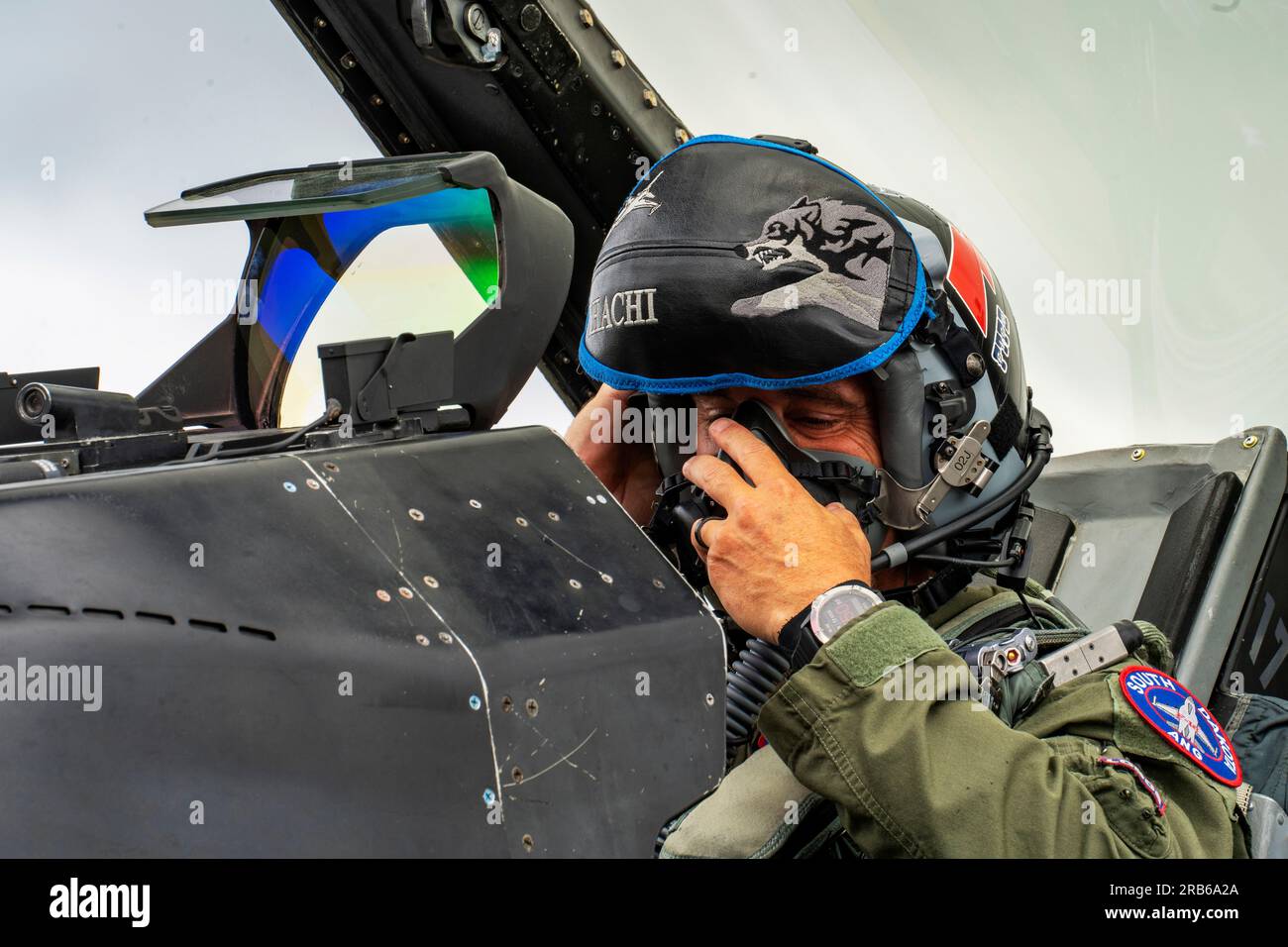 Germania. 19 giugno 2023. STATI UNITI Il tenente colonnello Eric Cleveringa, comandante del distaccamento con il 114th Fighter Wing, South Dakota National Guard, si prepara al decollo prima di una sortita di addestramento durante Air Defender 2023 (AD23) presso Jagel Airfield, Germania, 19 giugno 2023. L'esercitazione AD23 integra la potenza aerea degli Stati Uniti e degli alleati per difendere i valori condivisi, sfruttando e rafforzando partnership vitali per scoraggiare l'aggressione in tutto il mondo. Credito: USA National Guard/ZUMA Press Wire/ZUMAPRESS.com/Alamy Live News Foto Stock