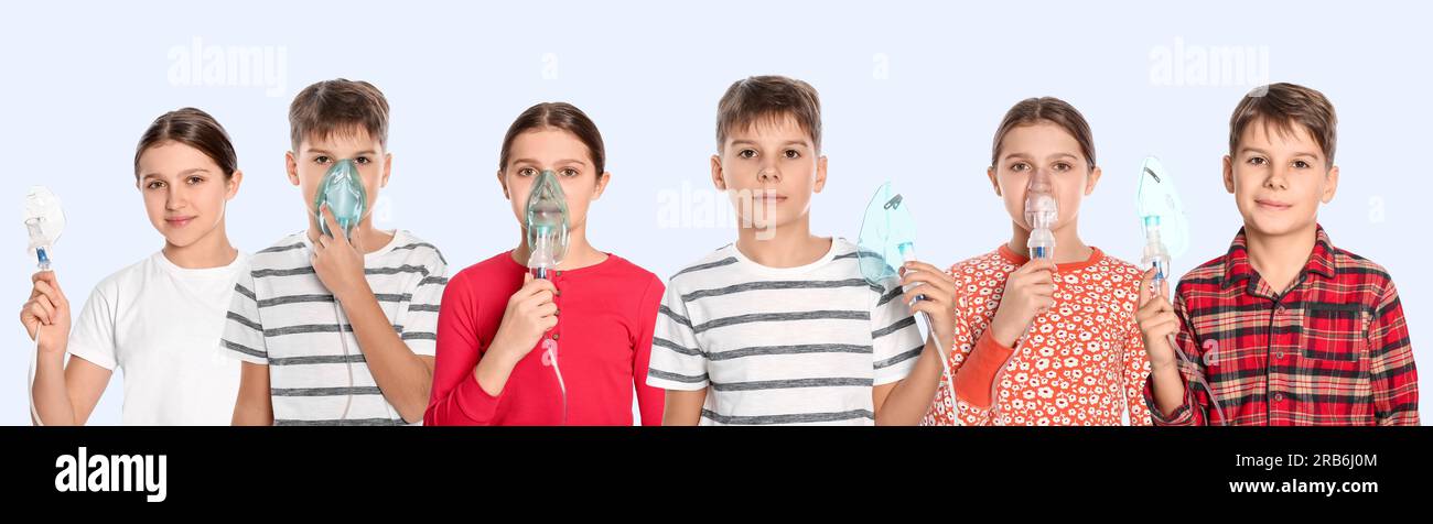 Terapia inalatoria. Collage con foto di bambini che utilizzano nebulizzatori su sfondo chiaro Foto Stock