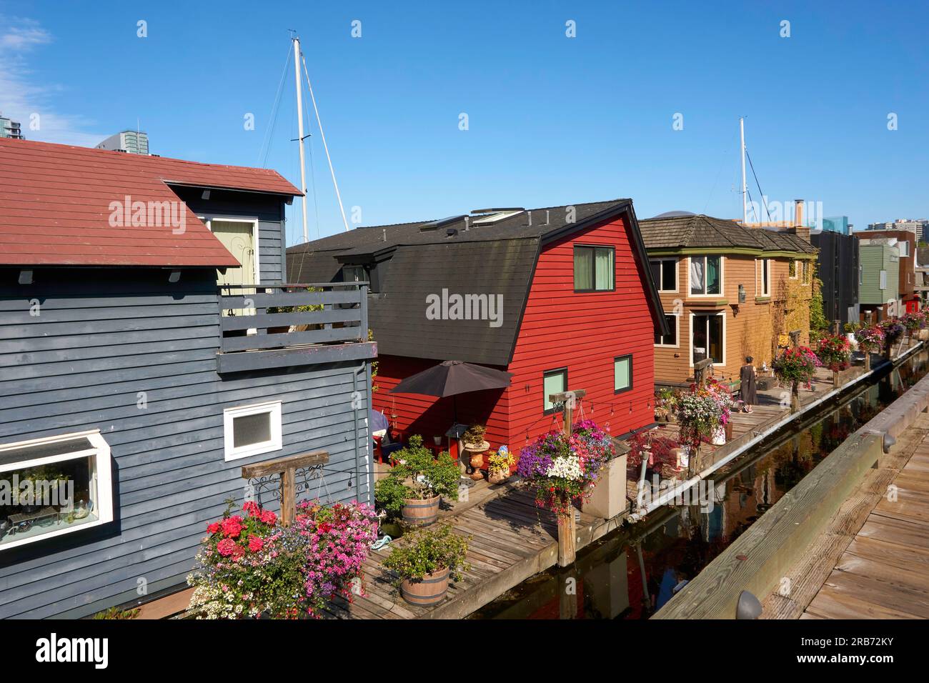 Case galleggianti al Sea Village di Granville Island, Vancouver, British Columbia, Canada Foto Stock