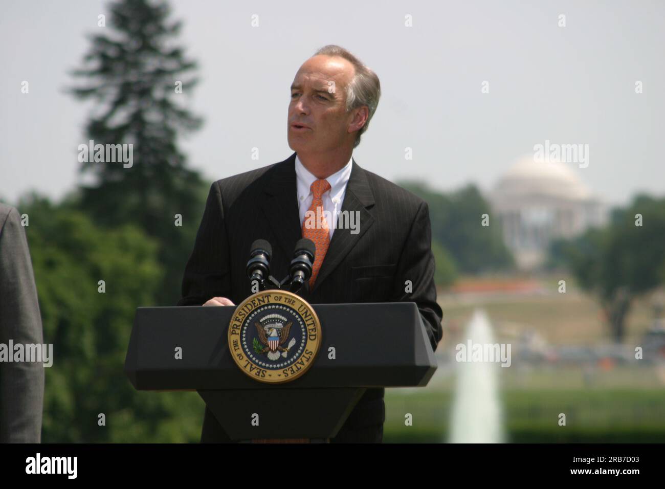 Dirk Kempthorne giurò come Segretario degli interni alla cerimonia della Casa Bianca guidata dal presidente George W. Bush, giudice della Corte Suprema Antonin Scalia Foto Stock