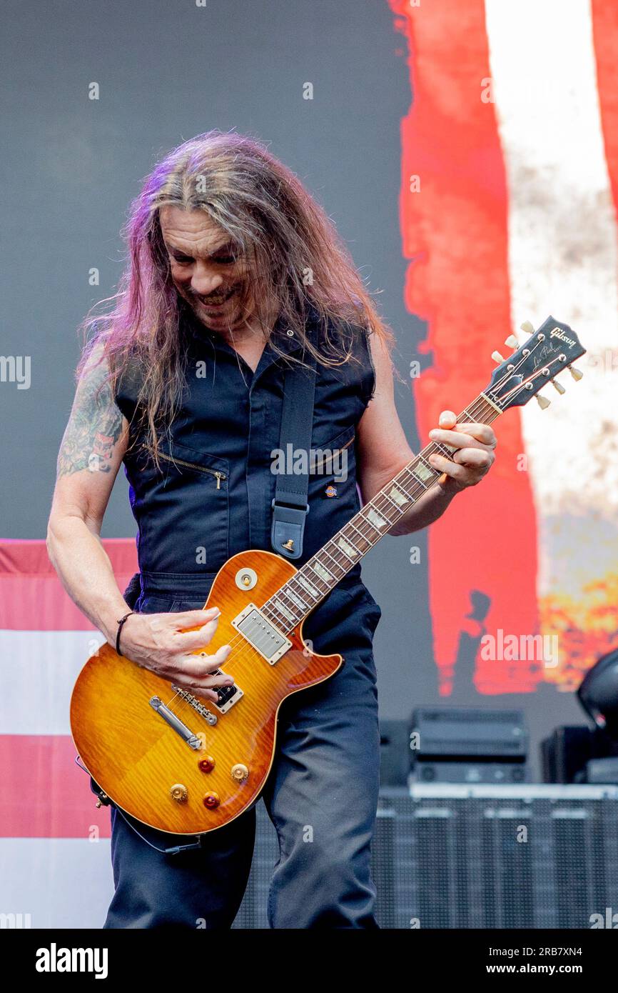 Italia 29 giugno 2023 Skid Row - atto di apertura per KISS - live in Piazza Napoleone Lucca © Andrea Ripamonti / Alamy Foto Stock