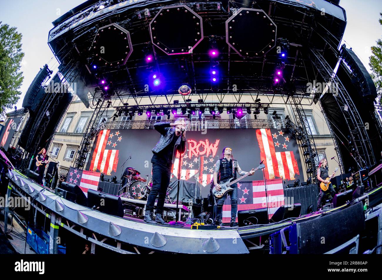 Italia 29 giugno 2023 Skid Row - atto di apertura per KISS - live in Piazza Napoleone Lucca © Andrea Ripamonti / Alamy Foto Stock