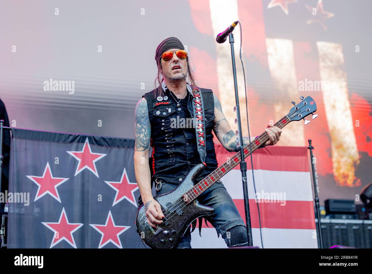 Italia 29 giugno 2023 Skid Row - atto di apertura per KISS - live in Piazza Napoleone Lucca © Andrea Ripamonti / Alamy Foto Stock