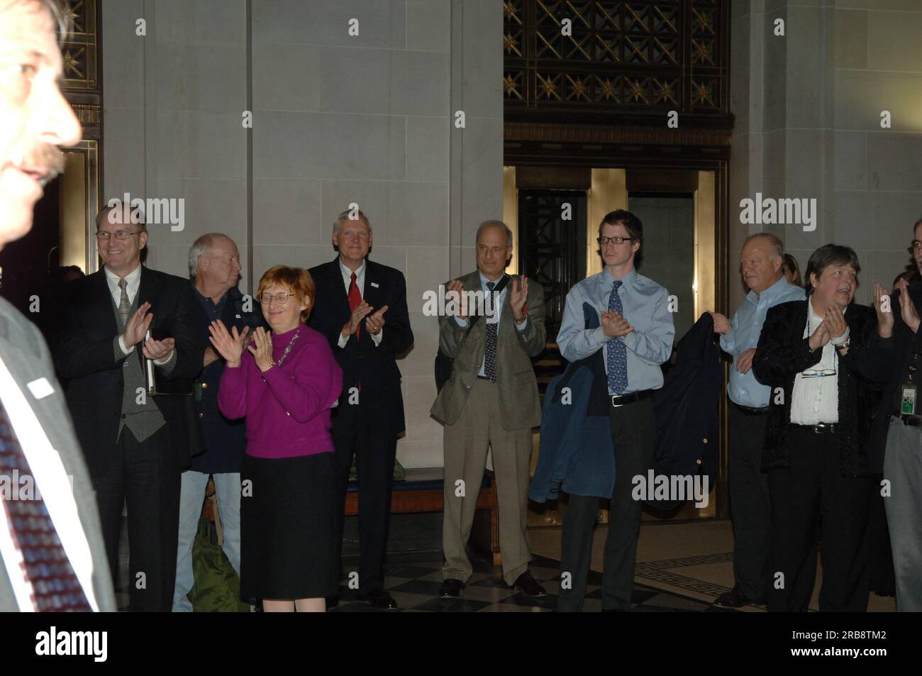 Ricevimento sponsorizzato dal Dipartimento dell'Università degli interni che segna l'apertura della mostra del Museo degli interni, "il Vietnam Veterans Memorial: America responds", con osservazioni di ospiti tra cui il fondatore del Vietnam Veterans Memorial Fund e il presidente Jan Scruggs Foto Stock