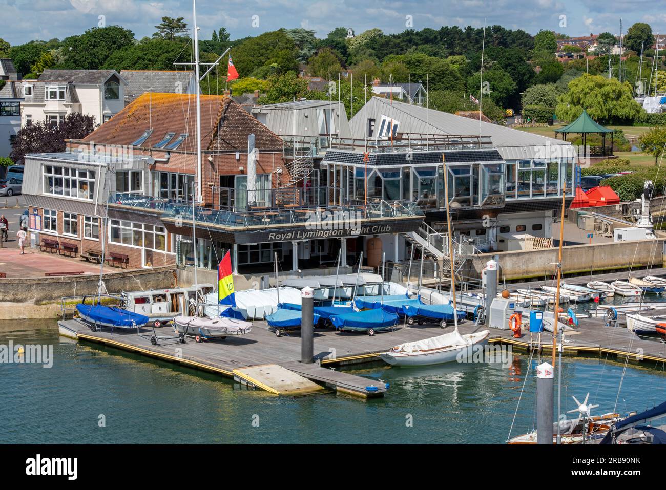 royal lymington yacht club, lymington, new forest, hampshire, regno unito Foto Stock