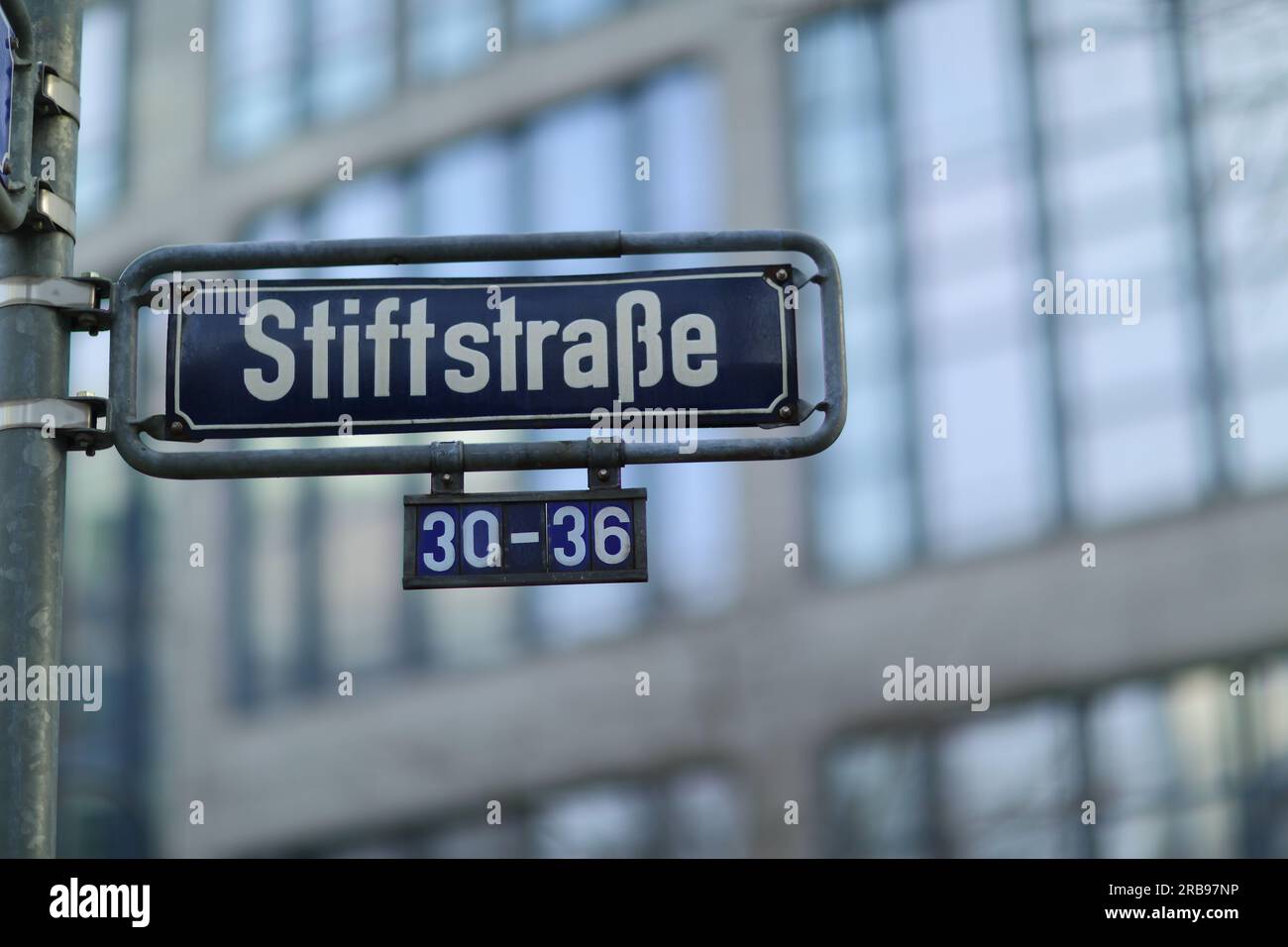 Segui le indicazioni stradali per Francoforte sul meno, Germania Foto Stock